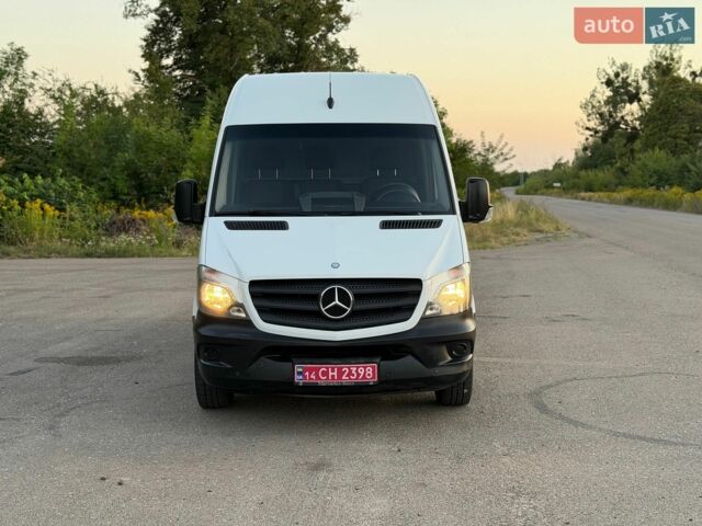 Белый Мерседес Sprinter, объемом двигателя 2.2 л и пробегом 253 тыс. км за 16500 $, фото 62 на Automoto.ua