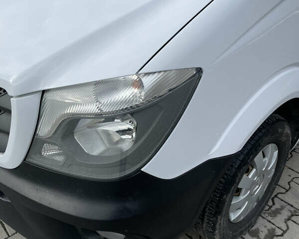 Білий Мерседес Sprinter, об'ємом двигуна 2.14 л та пробігом 375 тис. км за 17500 $, фото 8 на Automoto.ua