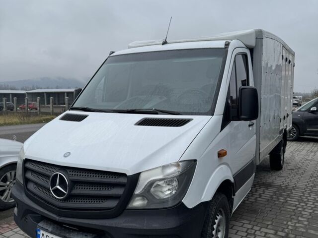 Белый Мерседес Sprinter, объемом двигателя 2.2 л и пробегом 220 тыс. км за 16500 $, фото 3 на Automoto.ua