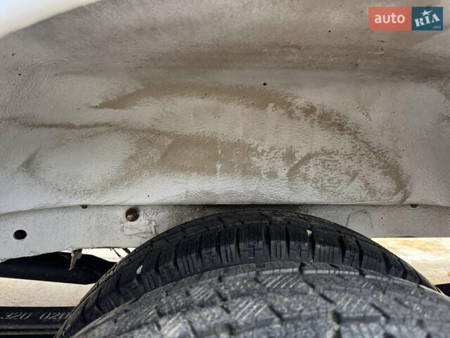 Белый Мерседес Sprinter, объемом двигателя 2.2 л и пробегом 195 тыс. км за 38500 $, фото 31 на Automoto.ua