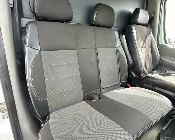 Белый Мерседес Sprinter, объемом двигателя 2.14 л и пробегом 419 тыс. км за 15800 $, фото 7 на Automoto.ua