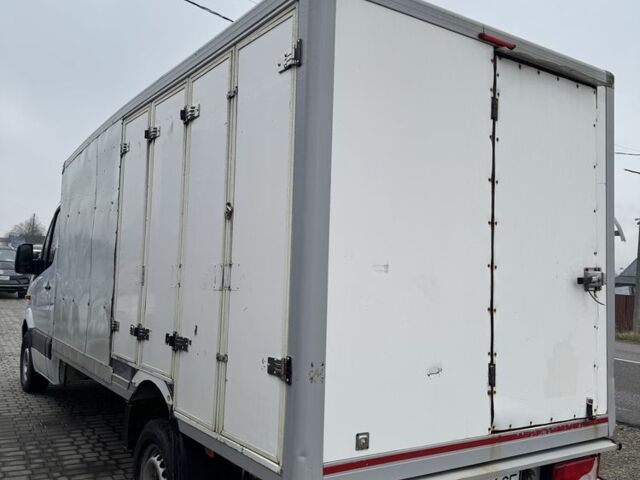 Белый Мерседес Sprinter, объемом двигателя 2.2 л и пробегом 220 тыс. км за 16500 $, фото 5 на Automoto.ua