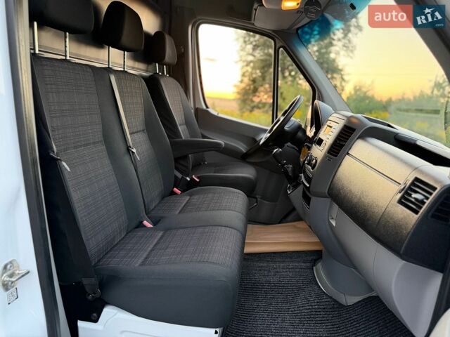 Белый Мерседес Sprinter, объемом двигателя 2.2 л и пробегом 253 тыс. км за 16500 $, фото 53 на Automoto.ua