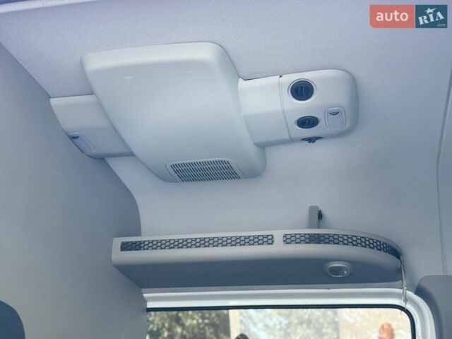 Білий Мерседес Sprinter, об'ємом двигуна 2.99 л та пробігом 21 тис. км за 47900 $, фото 40 на Automoto.ua