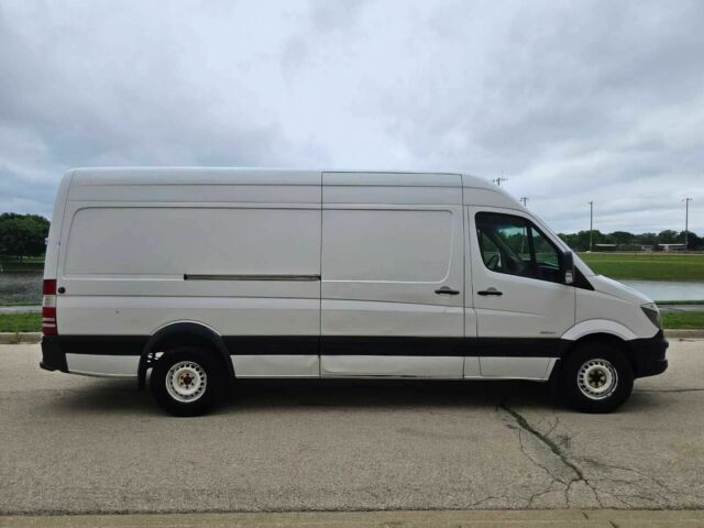 Белый Мерседес Sprinter, объемом двигателя 3 л и пробегом 78 тыс. км за 10900 $, фото 7 на Automoto.ua