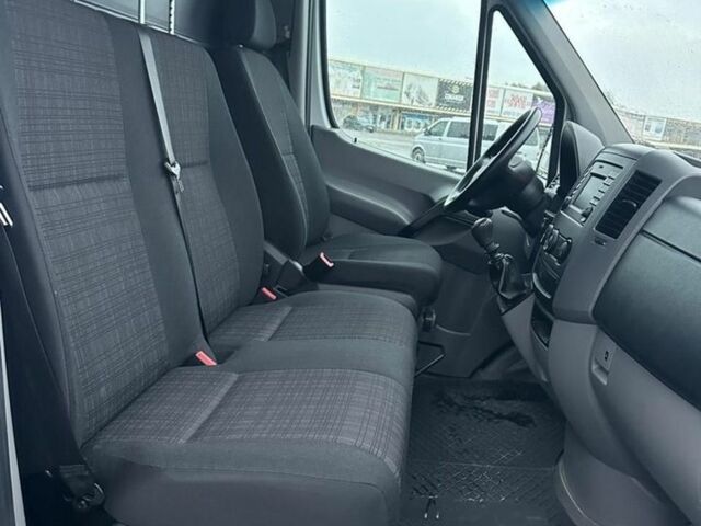 Белый Мерседес Sprinter, объемом двигателя 3 л и пробегом 199 тыс. км за 29300 $, фото 11 на Automoto.ua