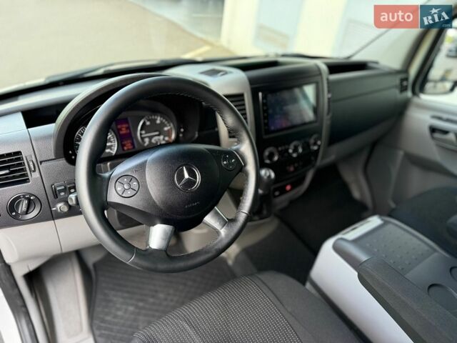 Білий Мерседес Sprinter, об'ємом двигуна 2.99 л та пробігом 21 тис. км за 47900 $, фото 36 на Automoto.ua