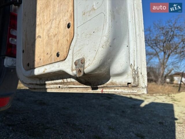 Белый Мерседес Sprinter, объемом двигателя 2.14 л и пробегом 420 тыс. км за 5800 $, фото 13 на Automoto.ua