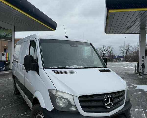 Белый Мерседес Sprinter, объемом двигателя 2.14 л и пробегом 300 тыс. км за 16900 $, фото 6 на Automoto.ua