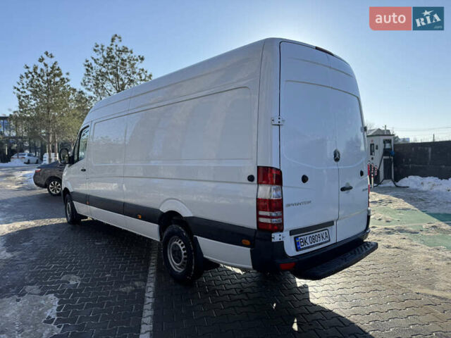 Белый Мерседес Sprinter, объемом двигателя 2.14 л и пробегом 408 тыс. км за 14700 $, фото 6 на Automoto.ua
