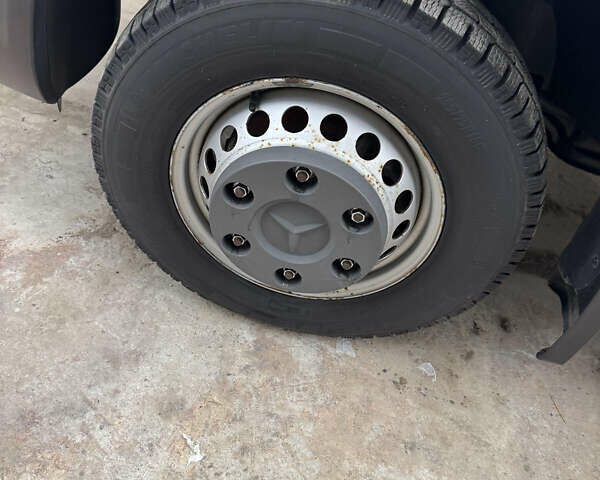 Белый Мерседес Sprinter, объемом двигателя 2.2 л и пробегом 195 тыс. км за 38500 $, фото 11 на Automoto.ua