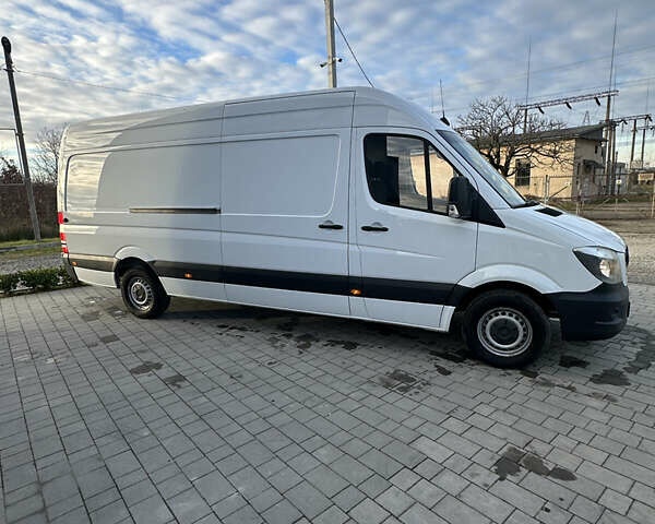 Белый Мерседес Sprinter, объемом двигателя 2.2 л и пробегом 265 тыс. км за 18700 $, фото 7 на Automoto.ua