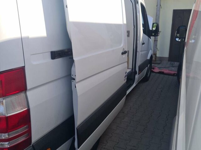 Белый Мерседес Sprinter, объемом двигателя 0 л и пробегом 40 тыс. км за 20400 $, фото 5 на Automoto.ua