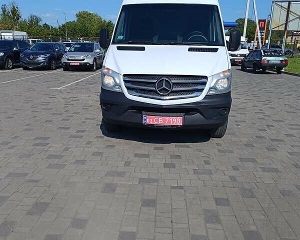 Белый Мерседес Sprinter, объемом двигателя 3 л и пробегом 280 тыс. км за 24999 $, фото 23 на Automoto.ua