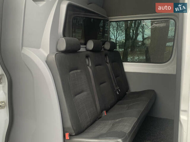 Белый Мерседес Sprinter, объемом двигателя 3 л и пробегом 306 тыс. км за 29990 $, фото 19 на Automoto.ua