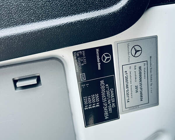 Белый Мерседес Sprinter, объемом двигателя 0 л и пробегом 3 тыс. км за 17900 $, фото 9 на Automoto.ua