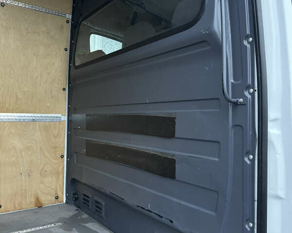 Белый Мерседес Sprinter, объемом двигателя 2.2 л и пробегом 245 тыс. км за 18800 $, фото 22 на Automoto.ua