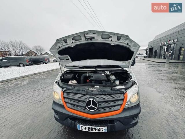 Белый Мерседес Sprinter, объемом двигателя 2.2 л и пробегом 298 тыс. км за 13900 $, фото 52 на Automoto.ua