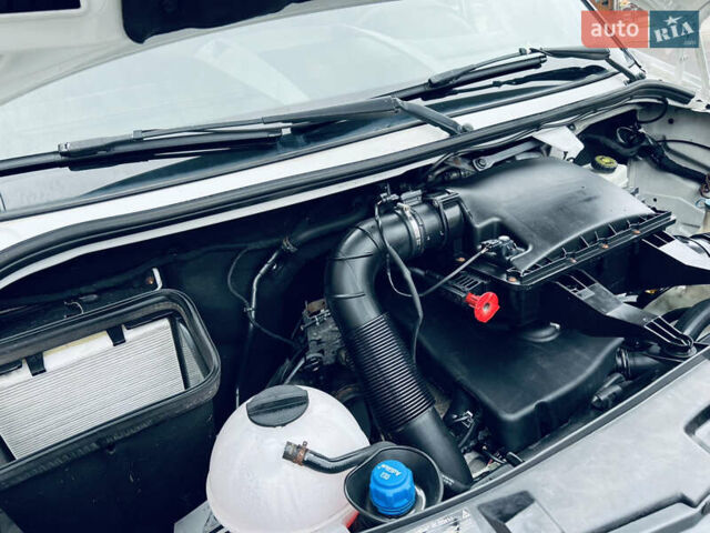 Белый Мерседес Sprinter, объемом двигателя 2.1 л и пробегом 410 тыс. км за 17500 $, фото 55 на Automoto.ua