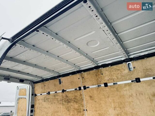 Белый Мерседес Sprinter, объемом двигателя 2.2 л и пробегом 298 тыс. км за 13900 $, фото 22 на Automoto.ua