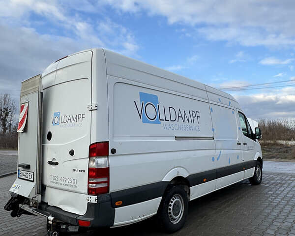 Белый Мерседес Sprinter, объемом двигателя 2.14 л и пробегом 386 тыс. км за 24000 $, фото 5 на Automoto.ua