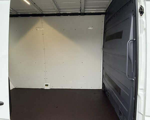 Білий Мерседес Sprinter, об'ємом двигуна 0 л та пробігом 264 тис. км за 18500 $, фото 16 на Automoto.ua