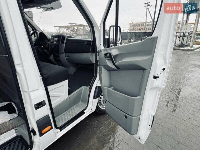 Белый Мерседес Sprinter, объемом двигателя 2.2 л и пробегом 298 тыс. км за 13900 $, фото 59 на Automoto.ua