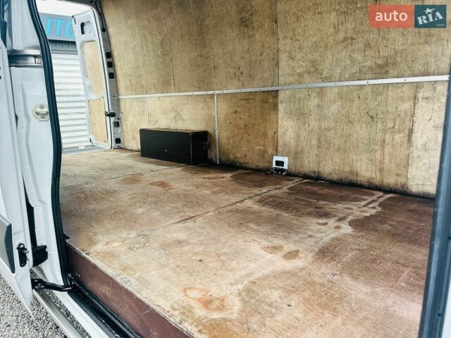 Белый Мерседес Sprinter, объемом двигателя 2.14 л и пробегом 455 тыс. км за 16700 $, фото 16 на Automoto.ua
