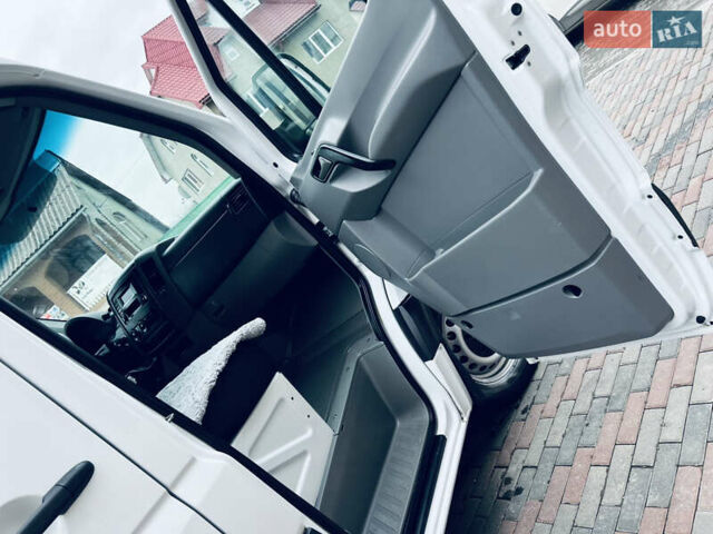 Белый Мерседес Sprinter, объемом двигателя 0 л и пробегом 3 тыс. км за 17900 $, фото 12 на Automoto.ua