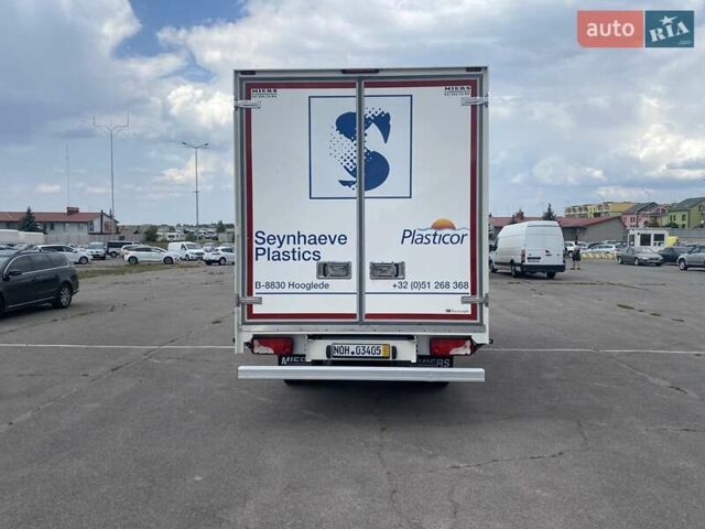Белый Мерседес Sprinter, объемом двигателя 3 л и пробегом 270 тыс. км за 31500 $, фото 1 на Automoto.ua