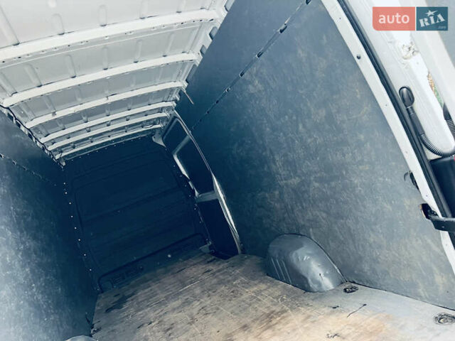 Белый Мерседес Sprinter, объемом двигателя 2.1 л и пробегом 410 тыс. км за 17500 $, фото 40 на Automoto.ua