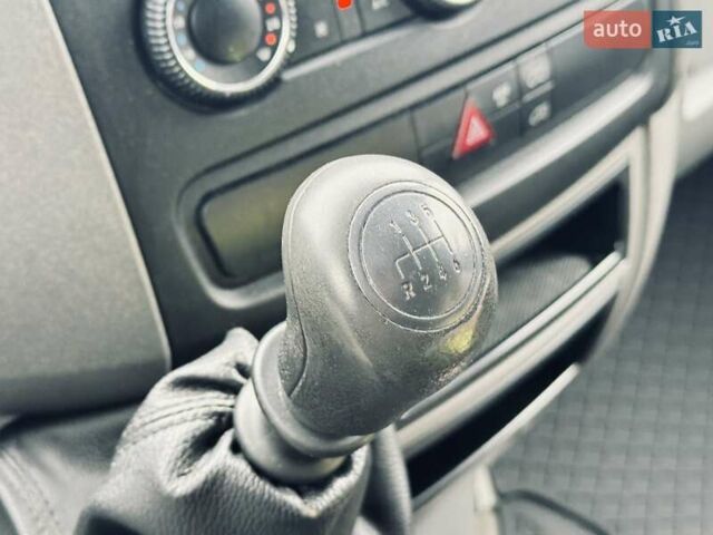 Белый Мерседес Sprinter, объемом двигателя 2.2 л и пробегом 298 тыс. км за 13900 $, фото 39 на Automoto.ua