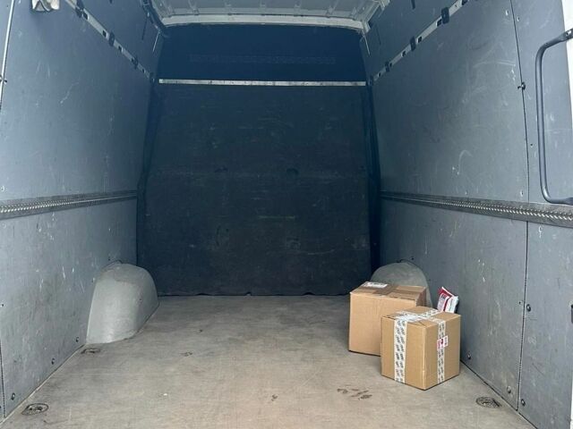 Белый Мерседес Sprinter, объемом двигателя 2.14 л и пробегом 450 тыс. км за 21000 $, фото 7 на Automoto.ua