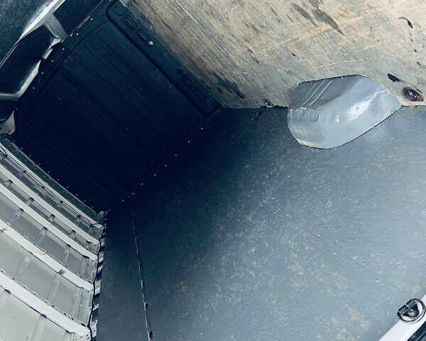 Белый Мерседес Sprinter, объемом двигателя 2.1 л и пробегом 410 тыс. км за 17500 $, фото 16 на Automoto.ua