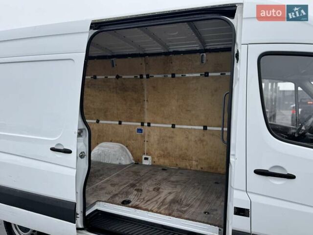 Белый Мерседес Sprinter, объемом двигателя 2.2 л и пробегом 298 тыс. км за 13900 $, фото 20 на Automoto.ua