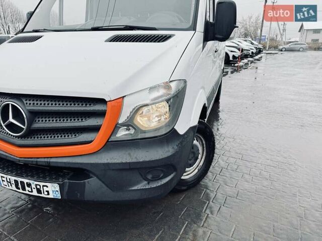 Белый Мерседес Sprinter, объемом двигателя 2.2 л и пробегом 298 тыс. км за 13900 $, фото 31 на Automoto.ua