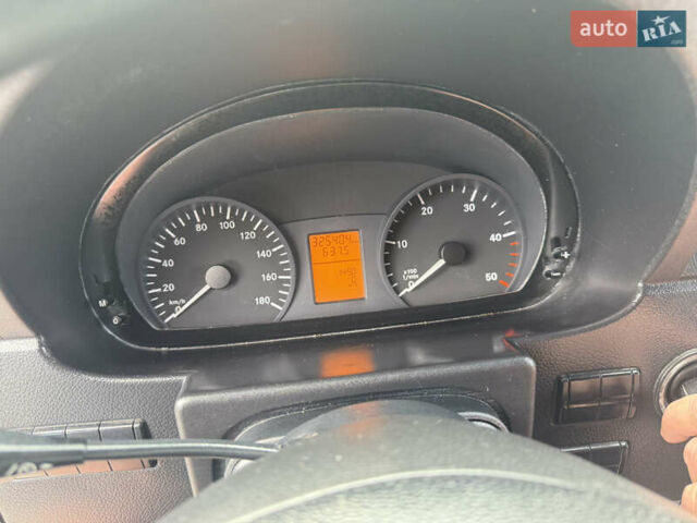 Белый Мерседес Sprinter, объемом двигателя 2.2 л и пробегом 325 тыс. км за 19000 $, фото 14 на Automoto.ua