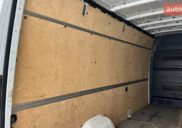 Белый Мерседес Sprinter, объемом двигателя 0 л и пробегом 330 тыс. км за 21800 $, фото 17 на Automoto.ua