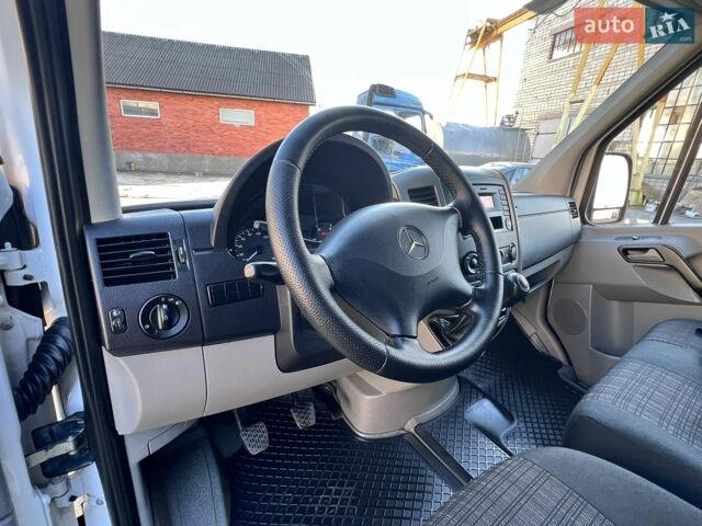 Білий Мерседес Sprinter, об'ємом двигуна 2.2 л та пробігом 254 тис. км за 18599 $, фото 32 на Automoto.ua