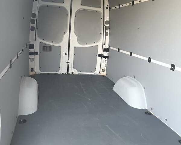 Белый Мерседес Sprinter, объемом двигателя 3 л и пробегом 280 тыс. км за 24999 $, фото 21 на Automoto.ua