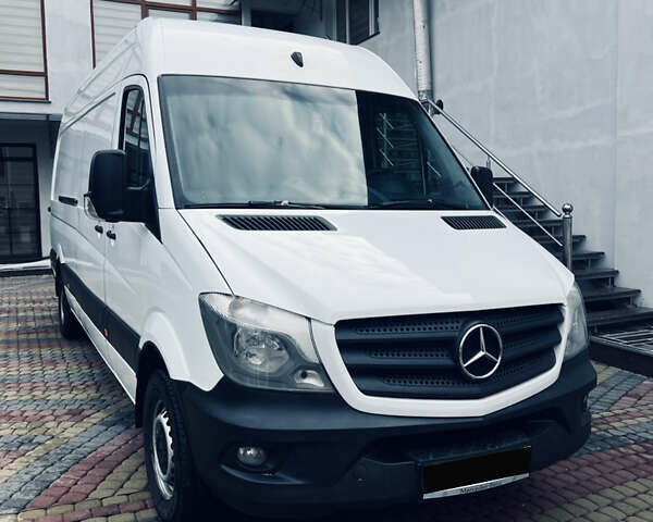Белый Мерседес Sprinter, объемом двигателя 2.1 л и пробегом 410 тыс. км за 17500 $, фото 1 на Automoto.ua