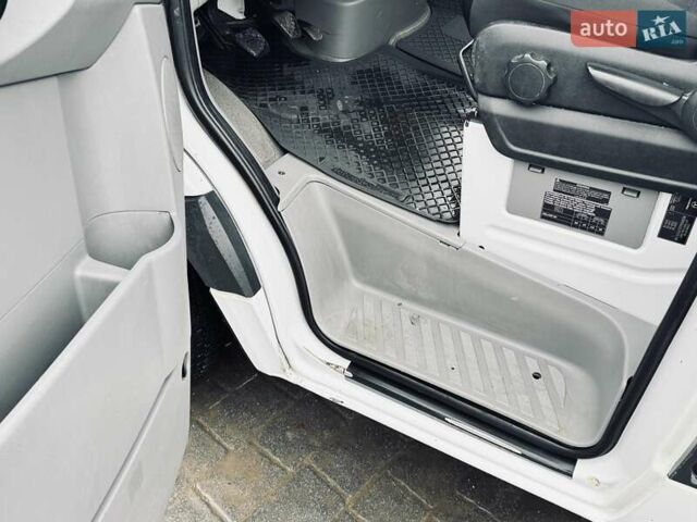 Белый Мерседес Sprinter, объемом двигателя 2.2 л и пробегом 298 тыс. км за 13900 $, фото 42 на Automoto.ua