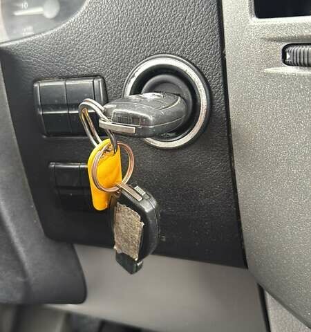 Белый Мерседес Sprinter, объемом двигателя 2.2 л и пробегом 298 тыс. км за 13900 $, фото 70 на Automoto.ua