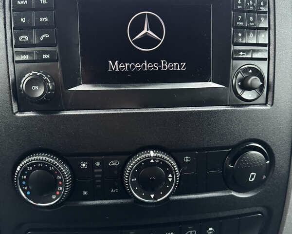 Білий Мерседес Sprinter, об'ємом двигуна 2.2 л та пробігом 245 тис. км за 18700 $, фото 24 на Automoto.ua