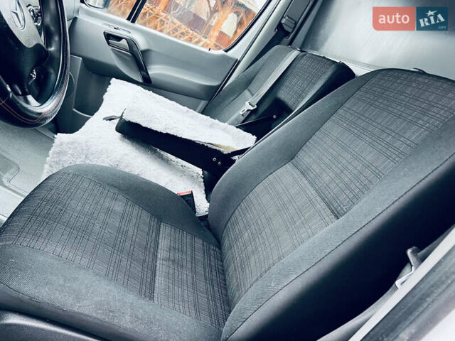 Белый Мерседес Sprinter, объемом двигателя 2.1 л и пробегом 410 тыс. км за 17500 $, фото 14 на Automoto.ua