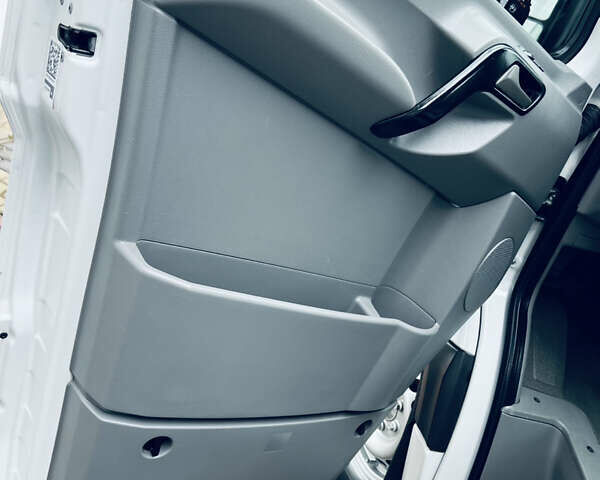 Белый Мерседес Sprinter, объемом двигателя 0 л и пробегом 3 тыс. км за 17900 $, фото 31 на Automoto.ua