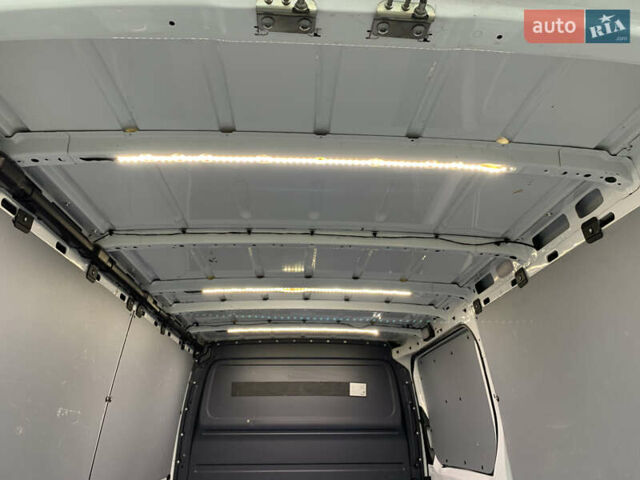 Білий Мерседес Sprinter, об'ємом двигуна 2.2 л та пробігом 162 тис. км за 19300 $, фото 34 на Automoto.ua
