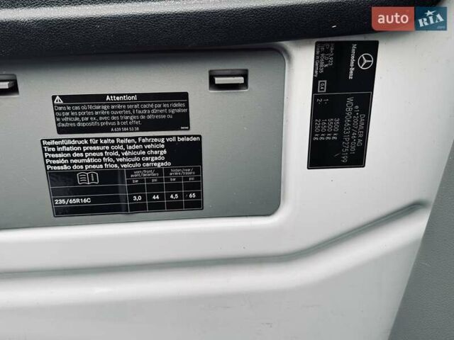 Белый Мерседес Sprinter, объемом двигателя 2.2 л и пробегом 298 тыс. км за 13900 $, фото 41 на Automoto.ua