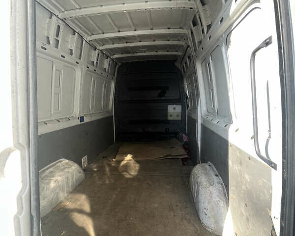 Белый Мерседес Sprinter, объемом двигателя 2.14 л и пробегом 541 тыс. км за 16500 $, фото 2 на Automoto.ua