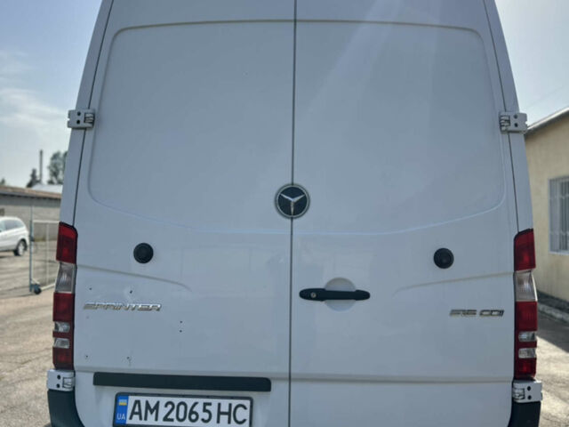 Білий Мерседес Sprinter, об'ємом двигуна 2.1 л та пробігом 300 тис. км за 24700 $, фото 7 на Automoto.ua